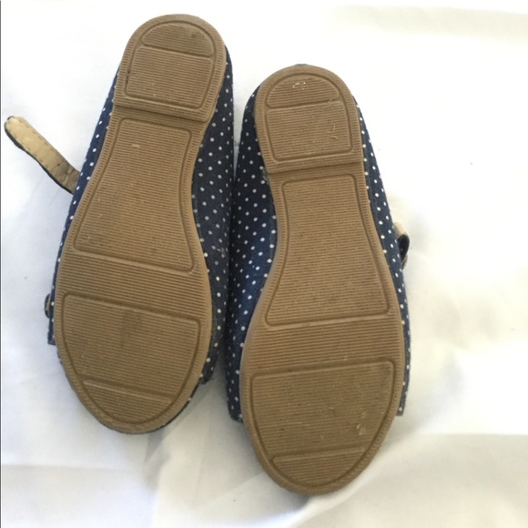 Old Navy sandals - Picture 2 of 4